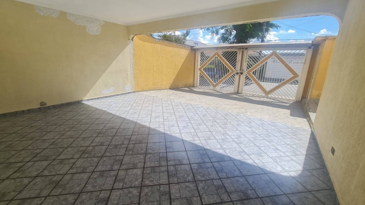 Sobrado à venda com 4 quartos, 300m² - Foto 3