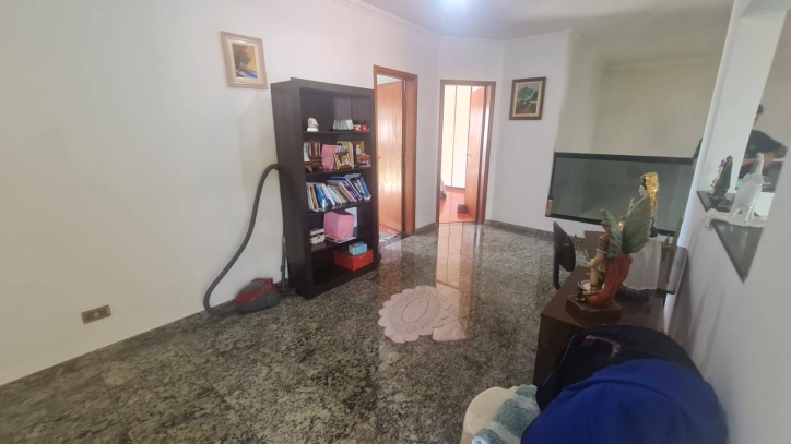 Sobrado à venda com 4 quartos, 300m² - Foto 17