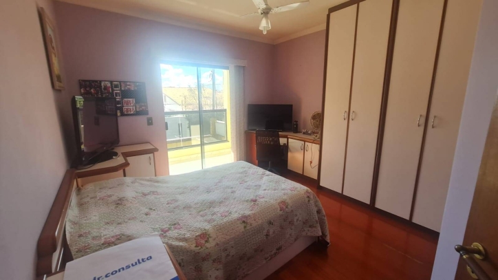 Sobrado à venda com 4 quartos, 300m² - Foto 36