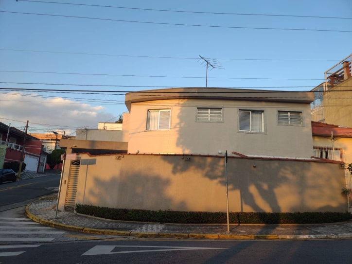 Sobrado à venda com 3 quartos, 137m² - Foto 2