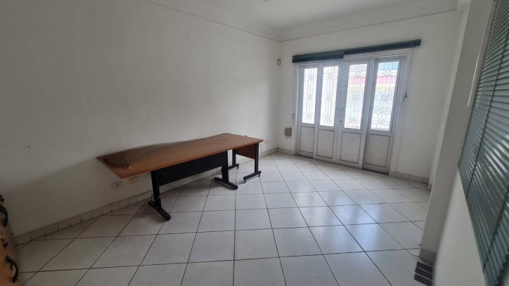 Prédio Inteiro à venda, 250m² - Foto 11