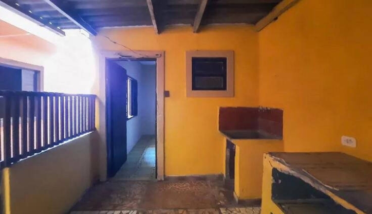 Casa à venda com 4 quartos, 200m² - Foto 36