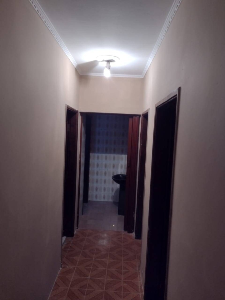 Casa à venda com 4 quartos, 200m² - Foto 18