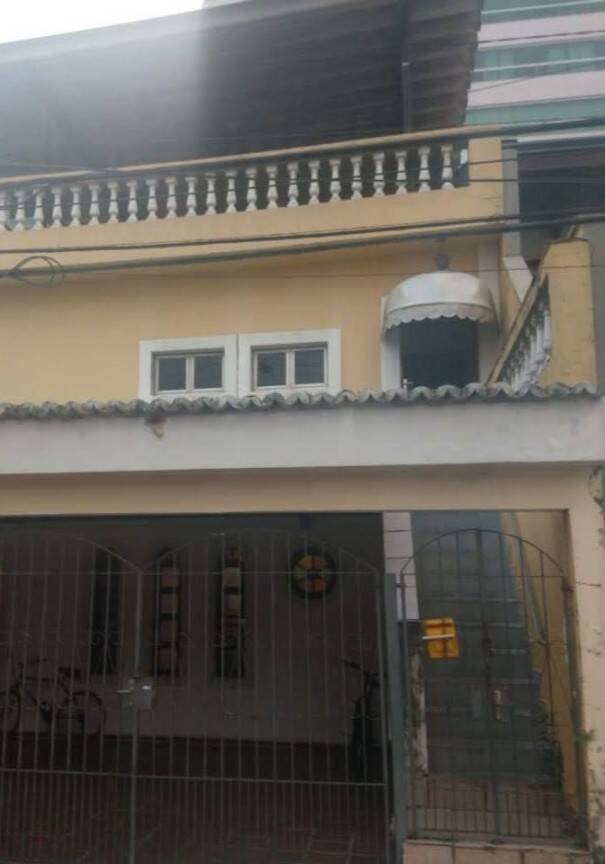 Casa à venda com 4 quartos, 200m² - Foto 37