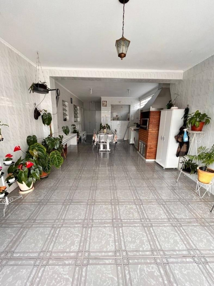 Sobrado à venda com 2 quartos, 163m² - Foto 2