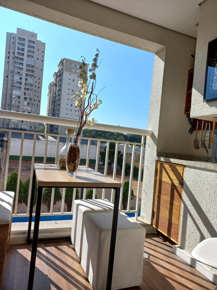 Apartamento à venda com 2 quartos, 65m² - Foto 2