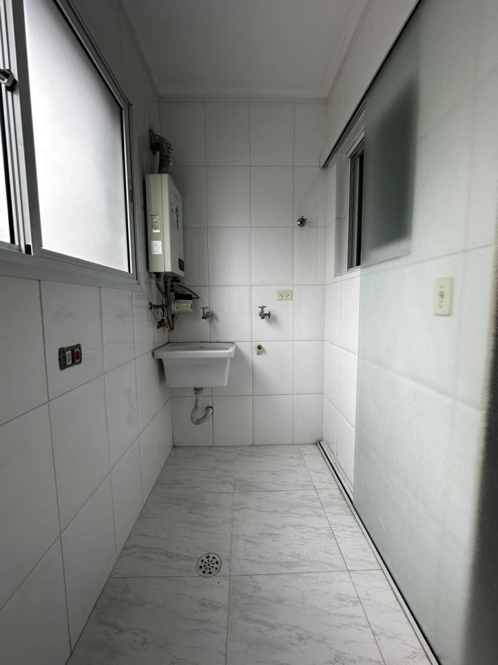 Cobertura à venda com 3 quartos, 200m² - Foto 17