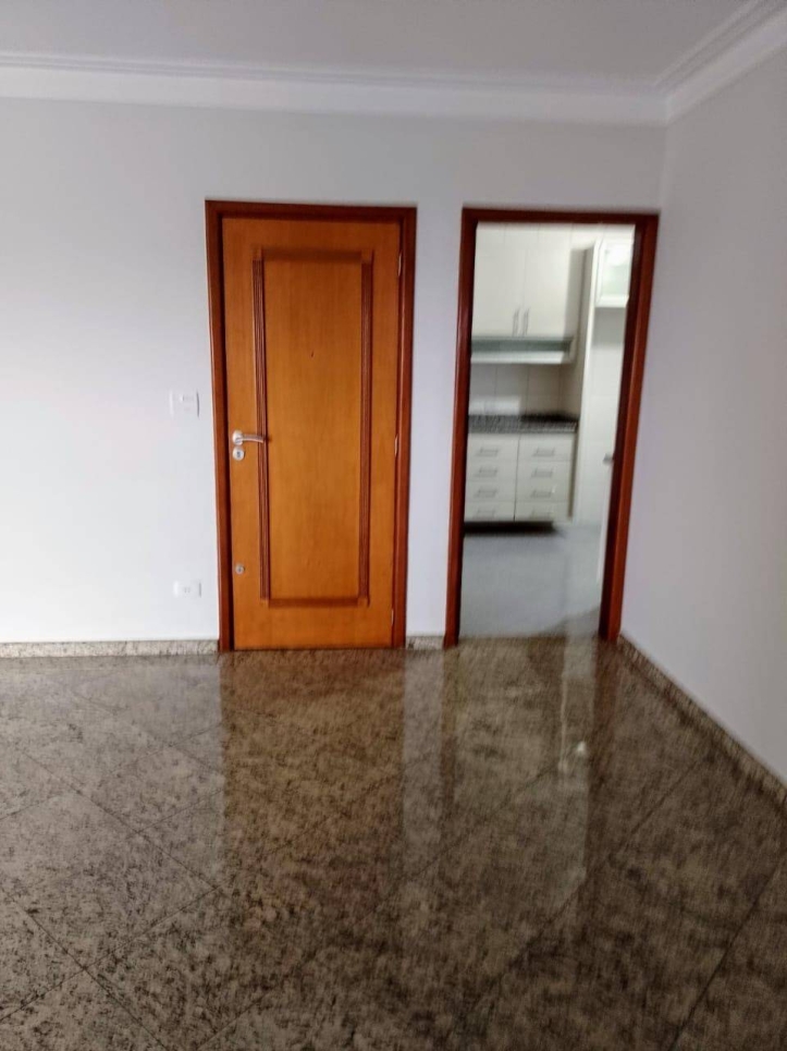 Apartamento à venda com 3 quartos, 137m² - Foto 5