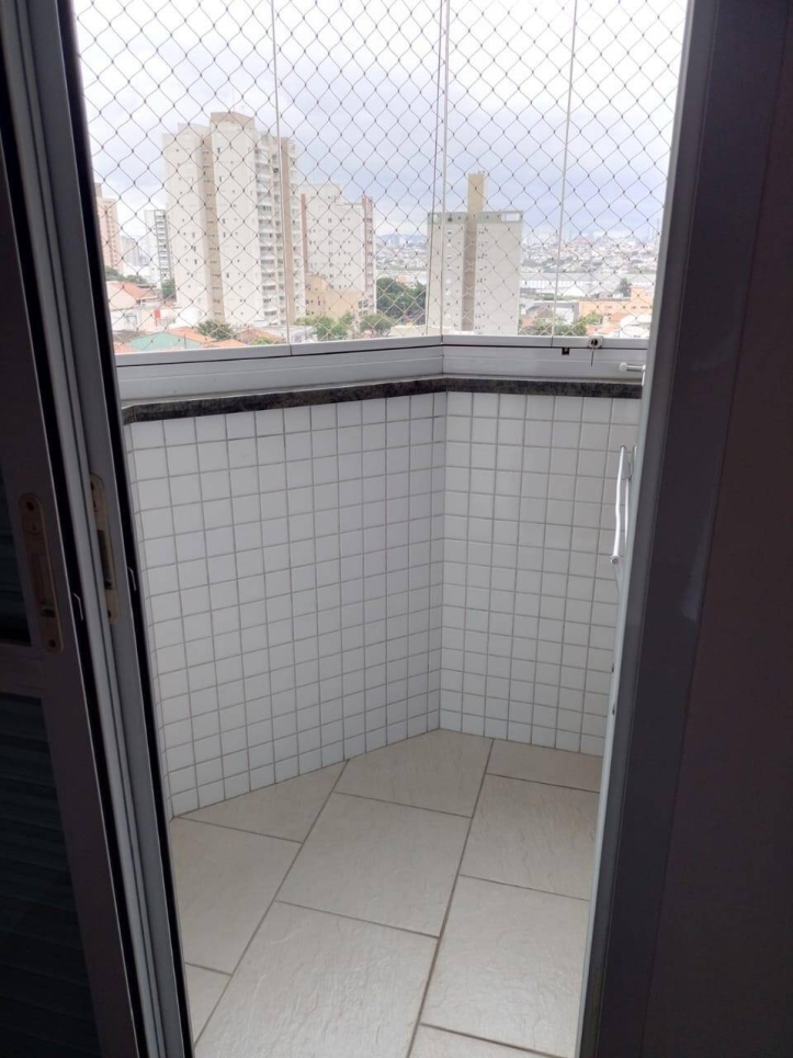 Apartamento à venda com 3 quartos, 137m² - Foto 2