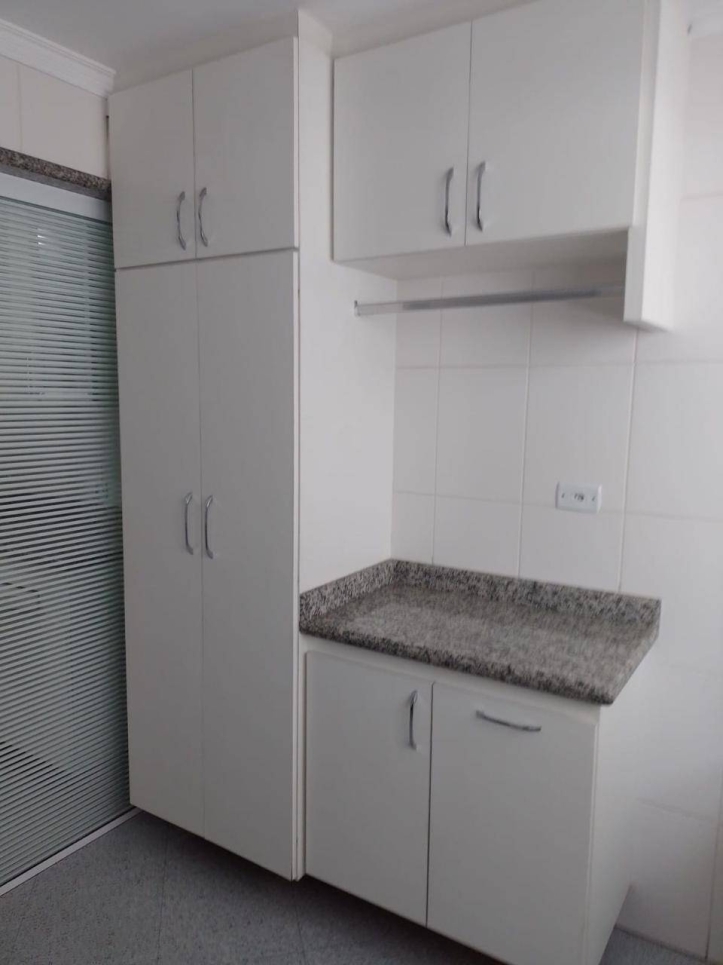 Apartamento à venda com 3 quartos, 137m² - Foto 22