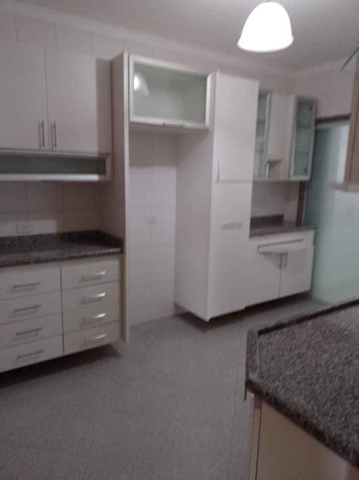 Apartamento à venda com 3 quartos, 137m² - Foto 25