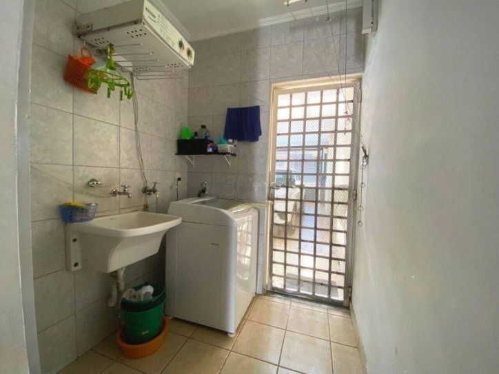 Sobrado à venda com 4 quartos, 298m² - Foto 15