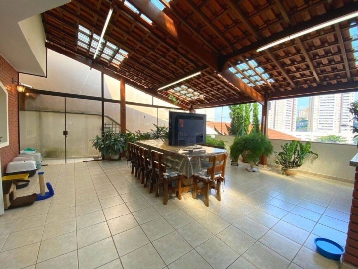 Sobrado à venda com 4 quartos, 298m² - Foto 5