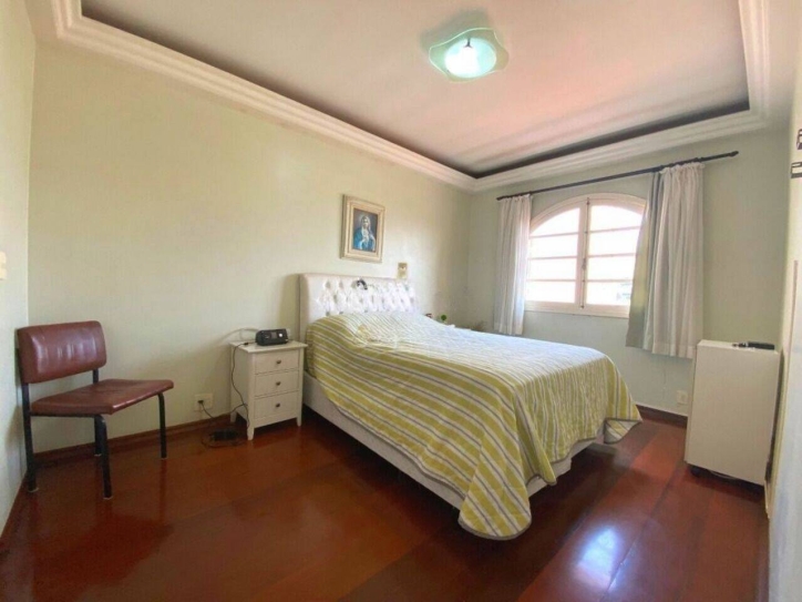 Sobrado à venda com 4 quartos, 298m² - Foto 33