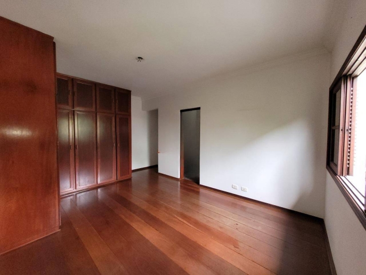 Sobrado à venda com 6 quartos, 434m² - Foto 12