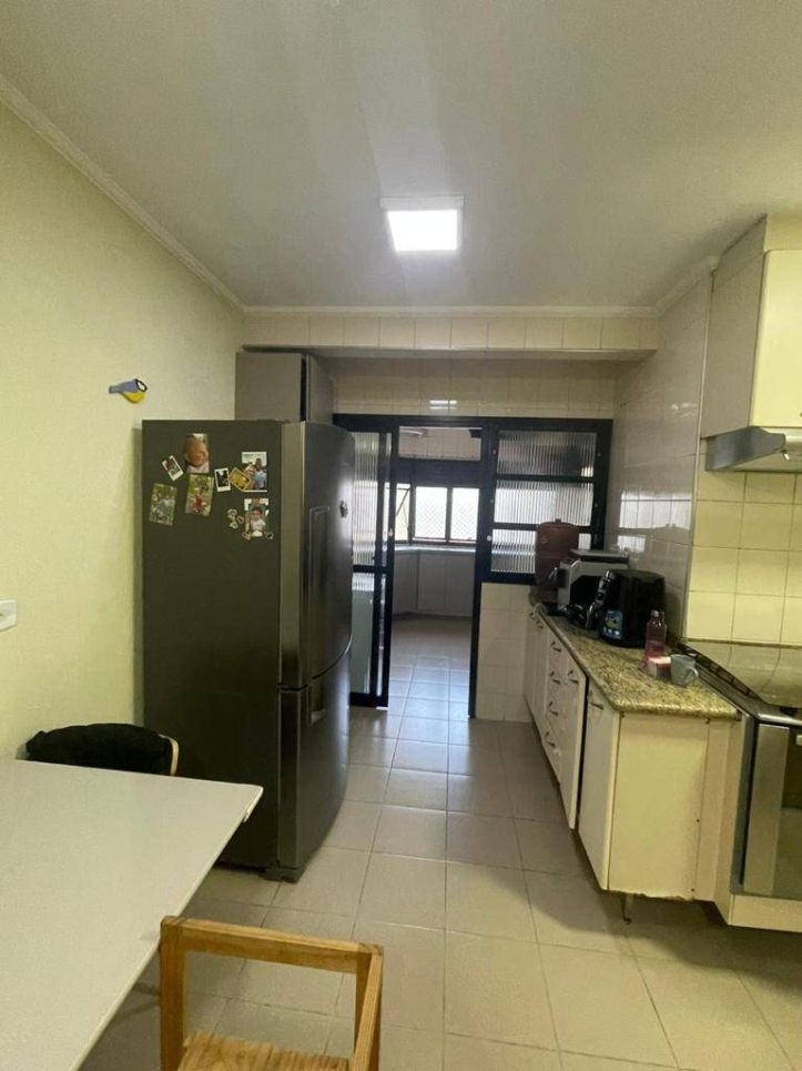 Apartamento à venda com 4 quartos, 138m² - Foto 4