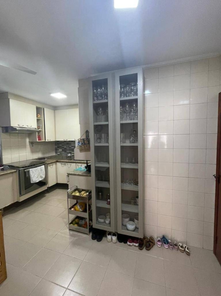 Apartamento à venda com 4 quartos, 138m² - Foto 19