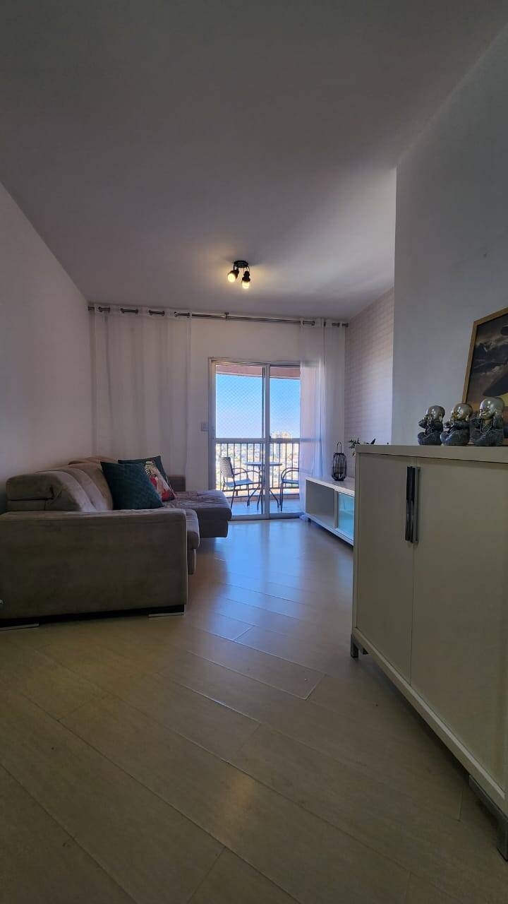 Apartamento à venda com 2 quartos, 69m² - Foto 4