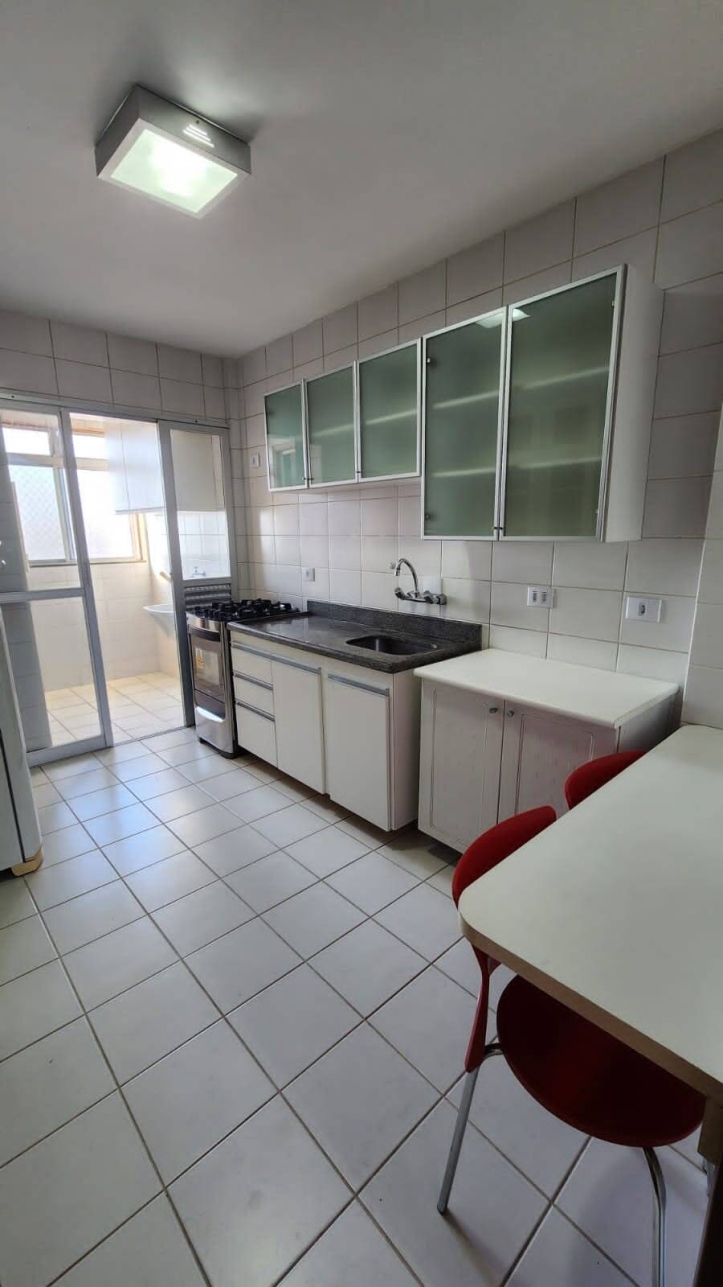 Apartamento à venda com 2 quartos, 69m² - Foto 13