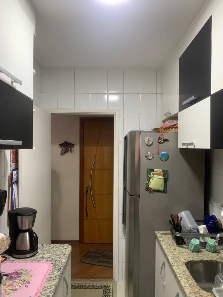 Apartamento à venda com 3 quartos, 70m² - Foto 25