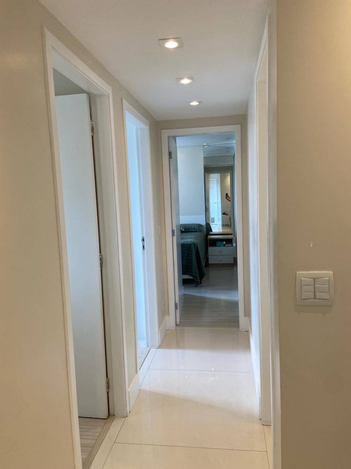 Apartamento à venda com 3 quartos, 83m² - Foto 18