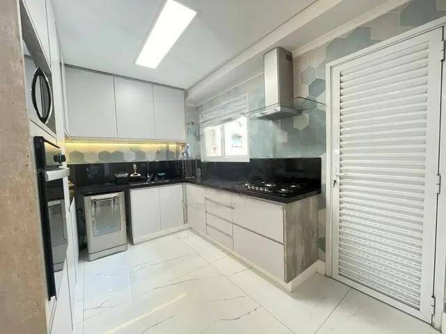 Apartamento à venda com 3 quartos, 146m² - Foto 13