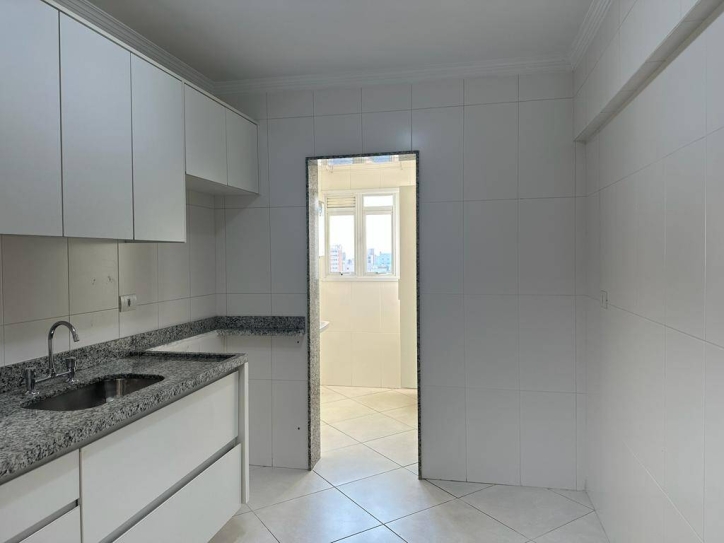 Apartamento à venda com 3 quartos, 90m² - Foto 6