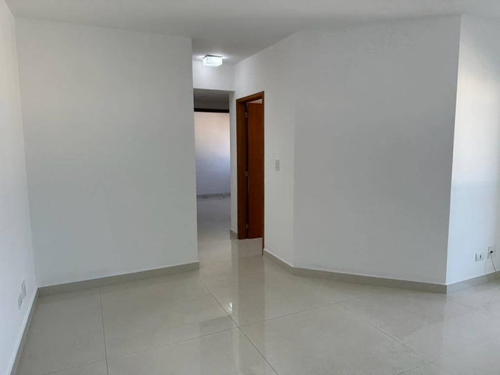 Apartamento à venda com 3 quartos, 90m² - Foto 2