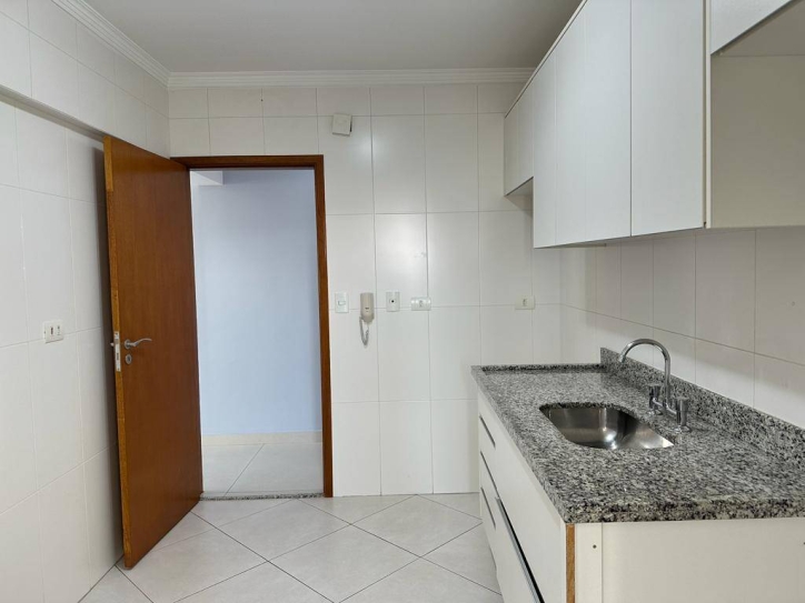 Apartamento à venda com 3 quartos, 90m² - Foto 5