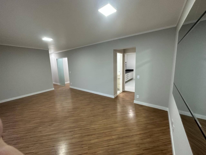 Apartamento à venda com 3 quartos, 107m² - Foto 16