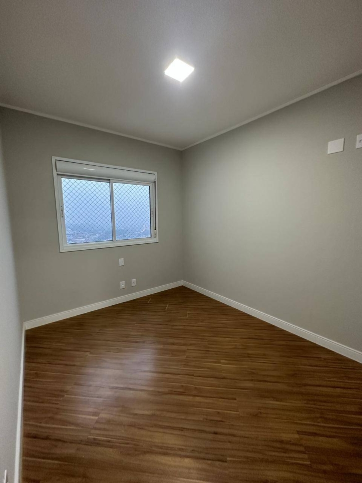 Apartamento à venda com 3 quartos, 107m² - Foto 32