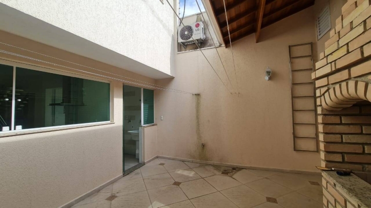 Sobrado à venda com 4 quartos, 250m² - Foto 16