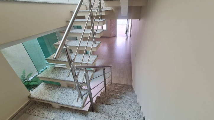 Sobrado à venda com 4 quartos, 250m² - Foto 20