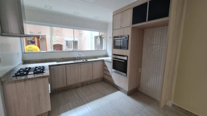 Sobrado à venda com 4 quartos, 250m² - Foto 13