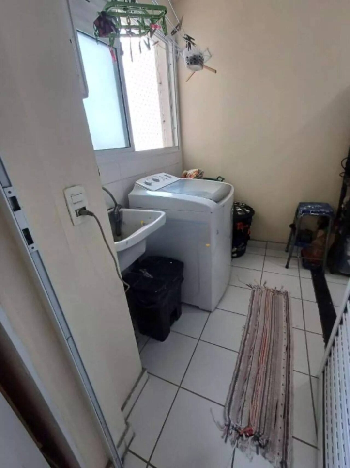 Apartamento à venda com 3 quartos, 107m² - Foto 31