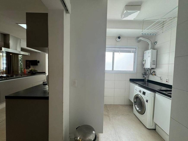 Apartamento à venda com 3 quartos, 198m² - Foto 10