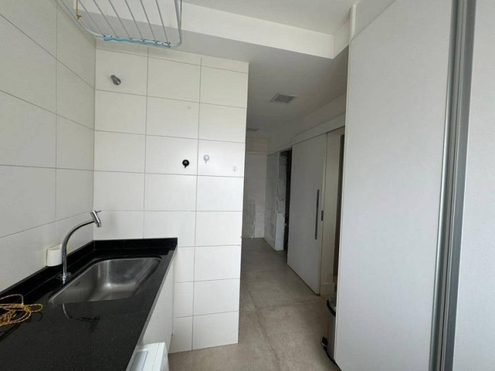 Apartamento à venda com 3 quartos, 198m² - Foto 12