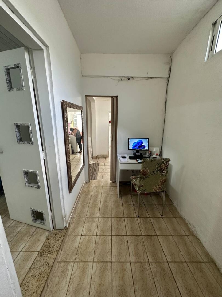 Casa à venda com 2 quartos, 250m² - Foto 15