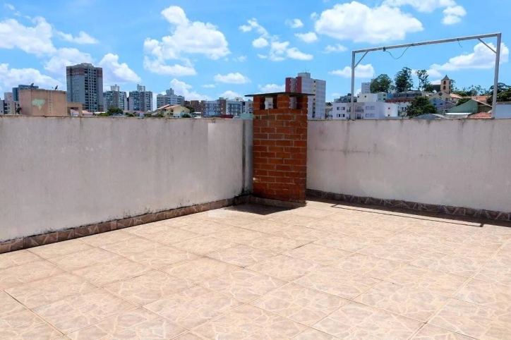 Sobrado à venda com 2 quartos, 206m² - Foto 4