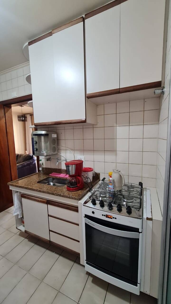 Apartamento à venda com 3 quartos, 70m² - Foto 9