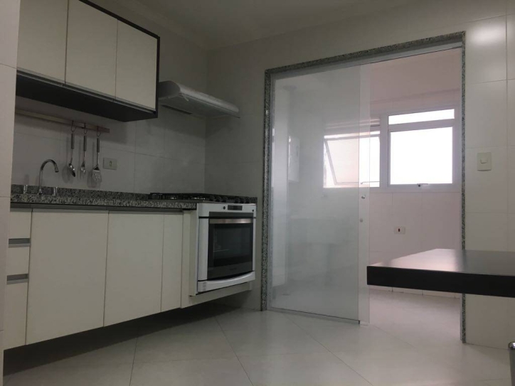 Apartamento à venda com 3 quartos, 130m² - Foto 7