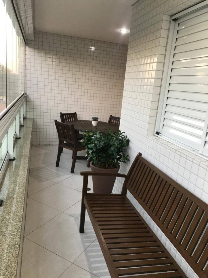 Apartamento à venda com 3 quartos, 130m² - Foto 4