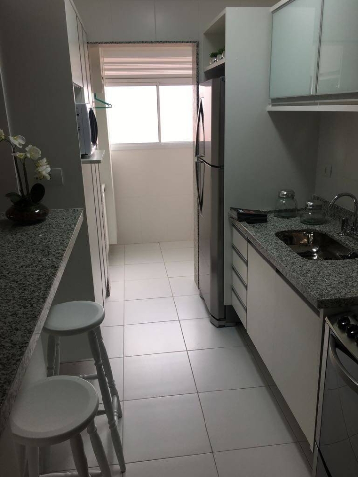 Apartamento à venda com 2 quartos, 62m² - Foto 5