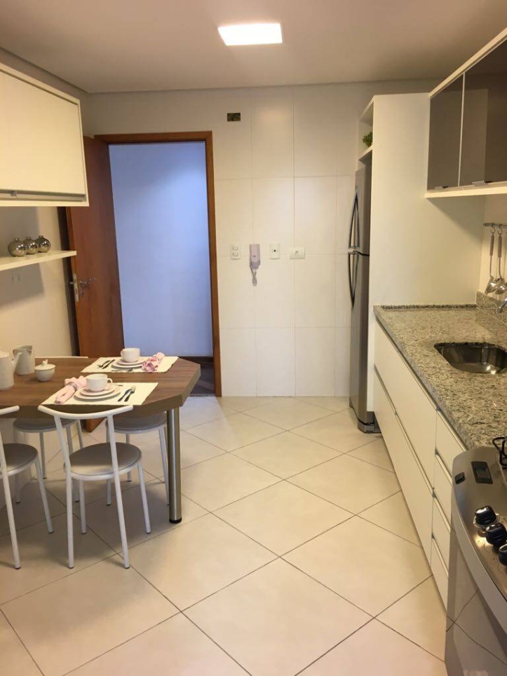 Apartamento à venda com 3 quartos, 122m² - Foto 20