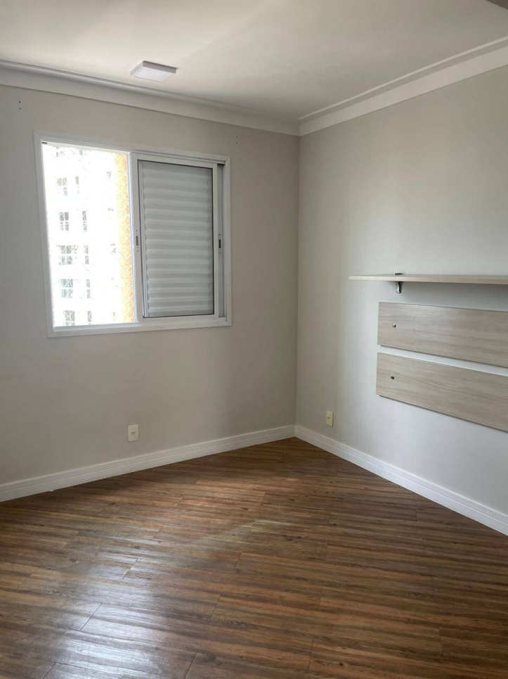 Apartamento à venda com 3 quartos, 111m² - Foto 11