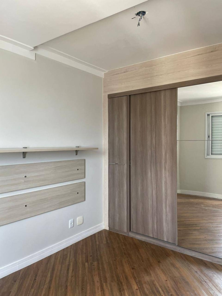 Apartamento à venda com 3 quartos, 111m² - Foto 12