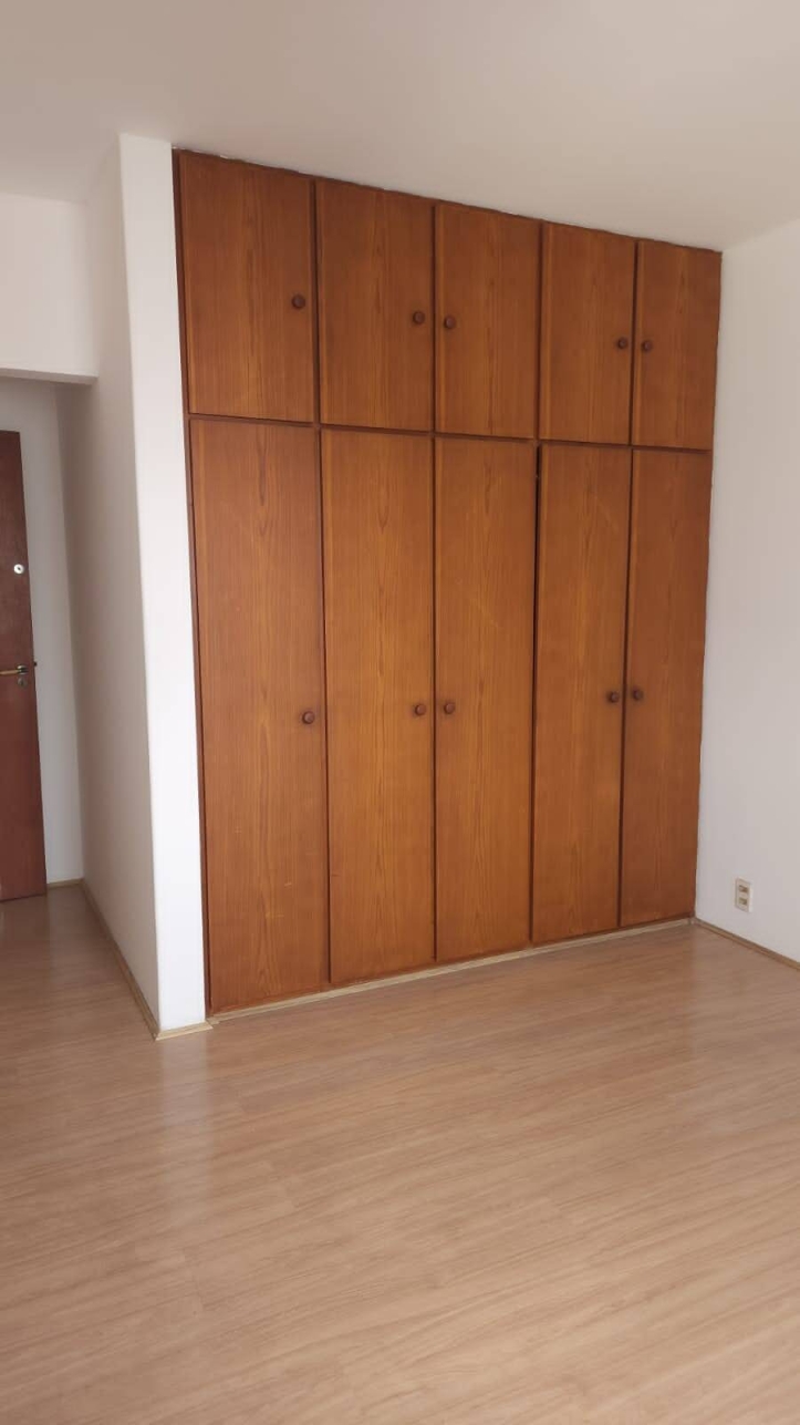 Apartamento à venda com 3 quartos, 173m² - Foto 12