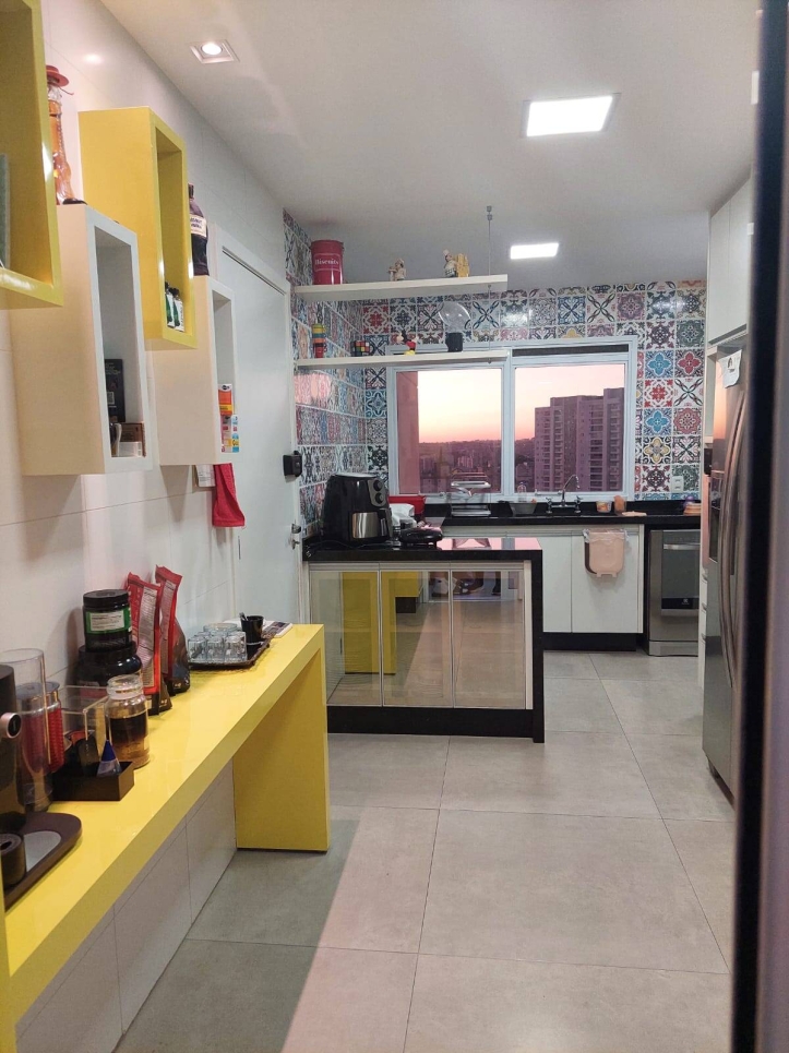 Apartamento à venda com 3 quartos, 186m² - Foto 12