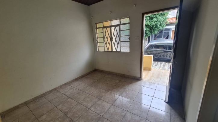 Casa à venda com 2 quartos, 85m² - Foto 1