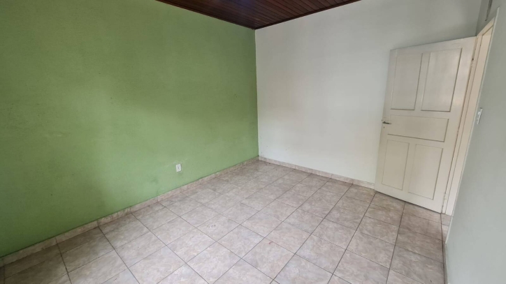 Casa à venda com 2 quartos, 85m² - Foto 9